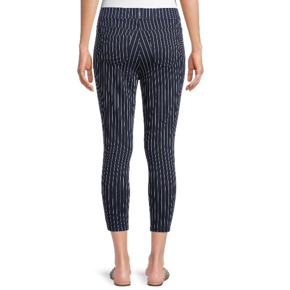 Pinstripe Capri 💙Jegging Navy Med - Picture 4 of 7